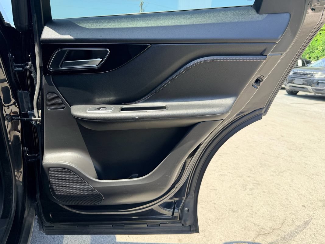 Used 2020 Jaguar F-PACE Prestige AWD/4WD image 26