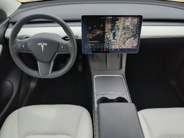 Used 2021 Tesla Model Y Long Range AWD/4WD image 4
