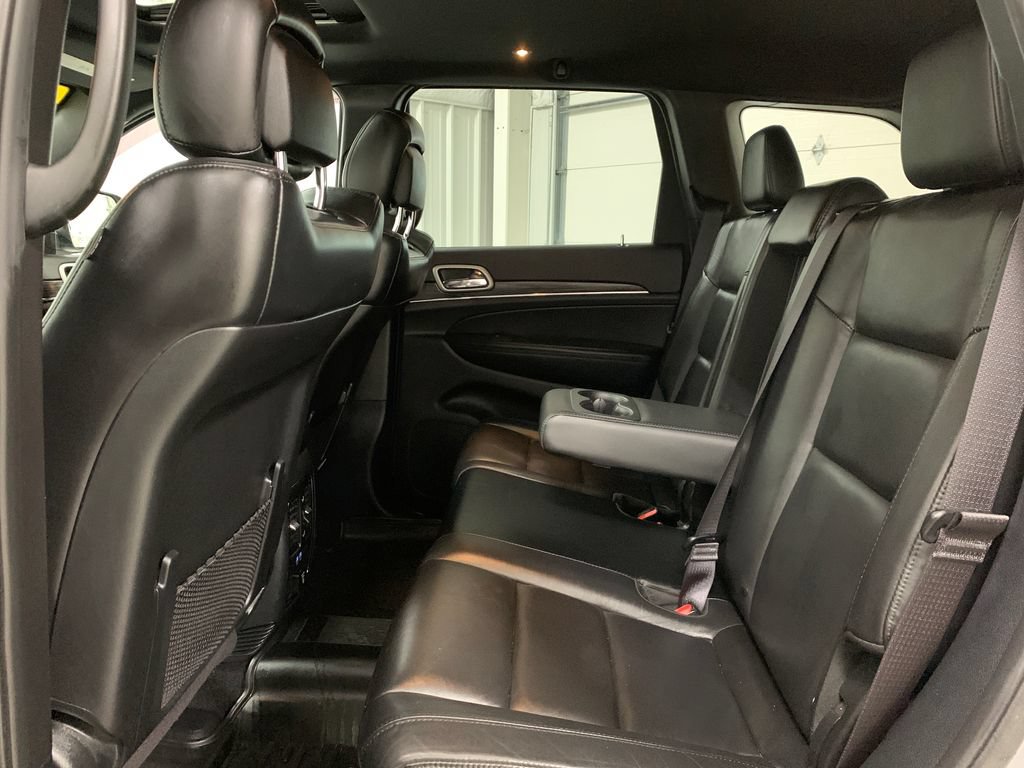 Used 2020 Jeep Grand Cherokee Limited AWD/4WD image 19
