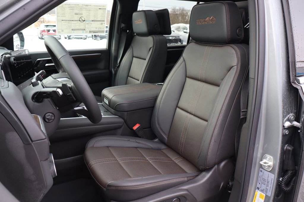 New 2026 Chevrolet Suburban High Country image 13
