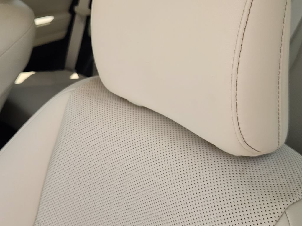 Used 2021 Lexus GX 460 Premium w/ Premium Package AWD/4WD image 15