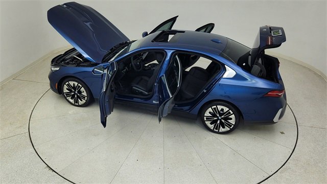 Used 2026 BMW 530i image 82