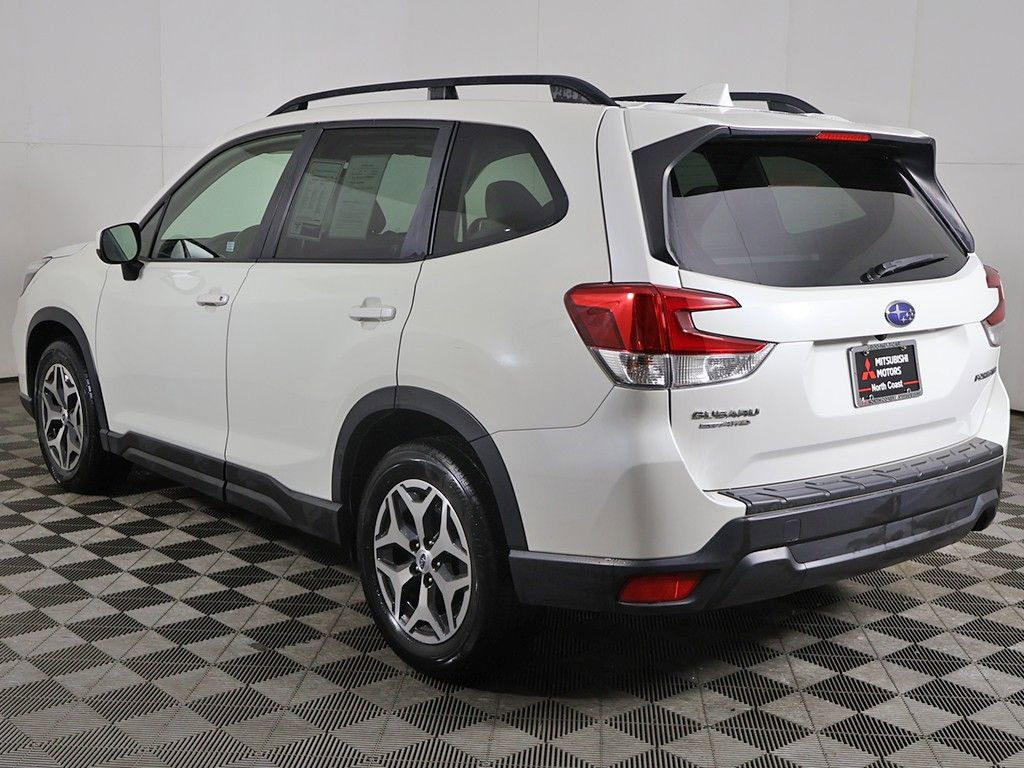 Used 2020 Subaru Forester Premium AWD/4WD image 10