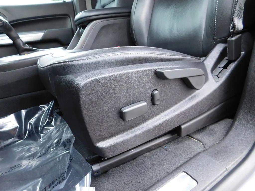 Used 2021 Chevrolet Colorado ZR2 image 15