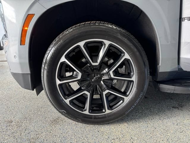 Used 2025 Chevrolet Tahoe RST w/ Comfort Package AWD/4WD image 26