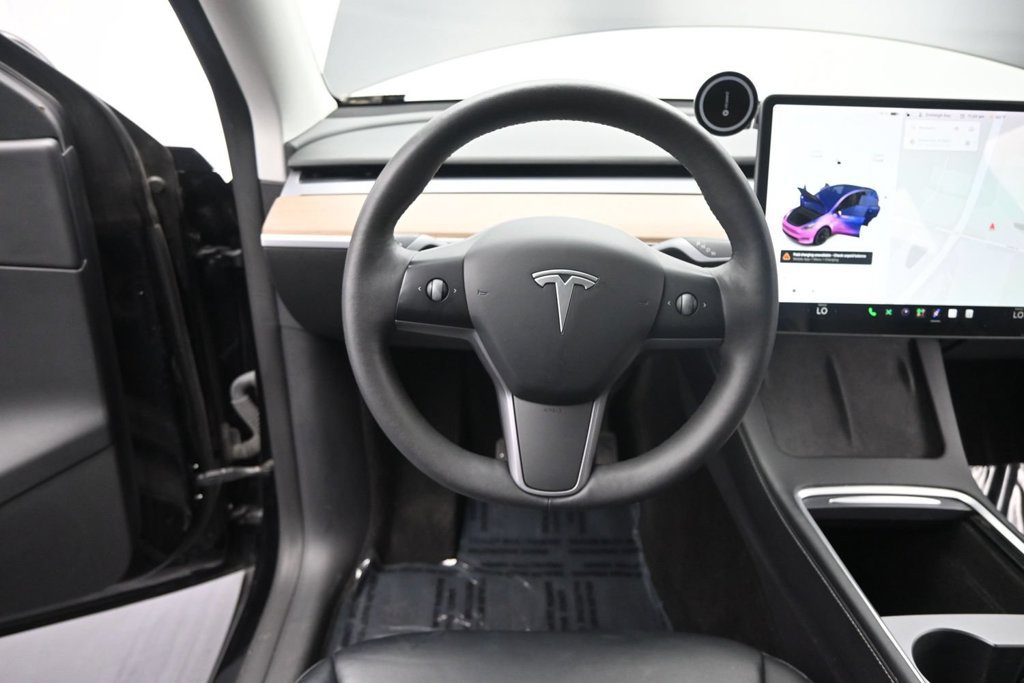 Used 2021 Tesla Model Y Long Range AWD/4WD image 30