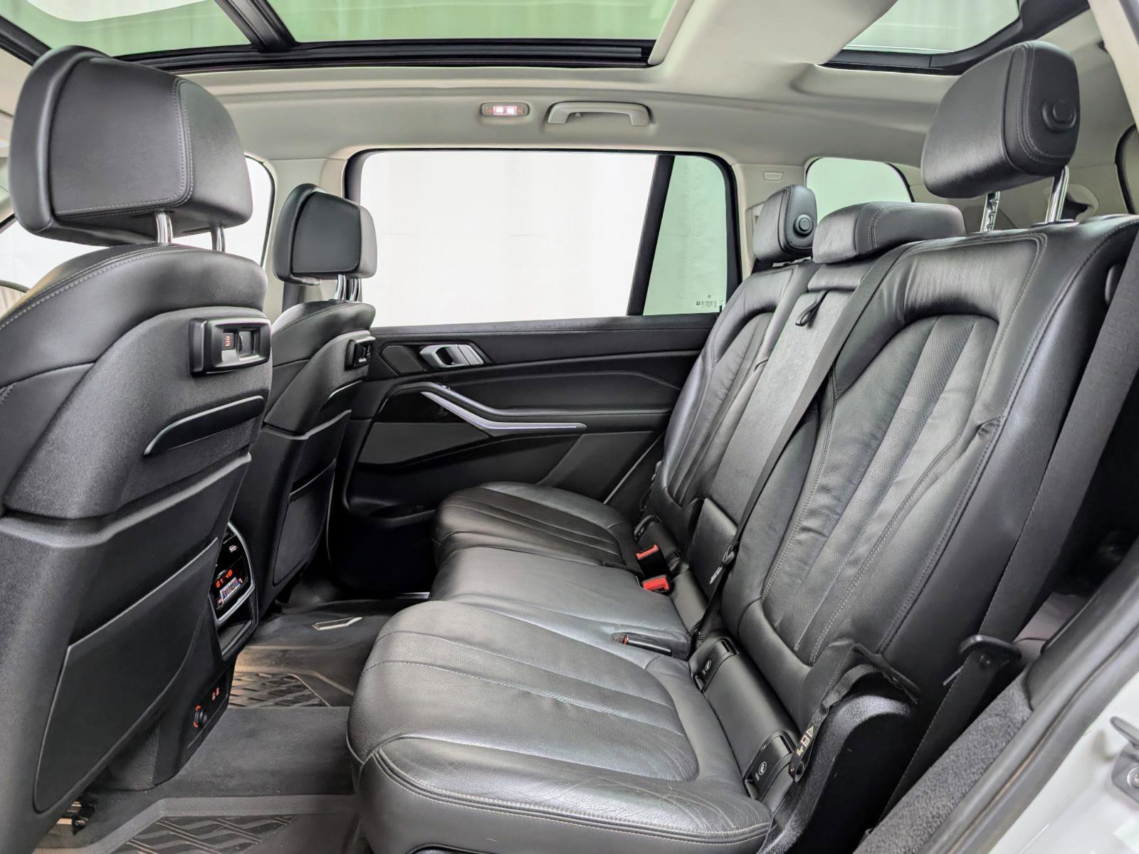 Used 2019 BMW X7 xDrive50i image 18