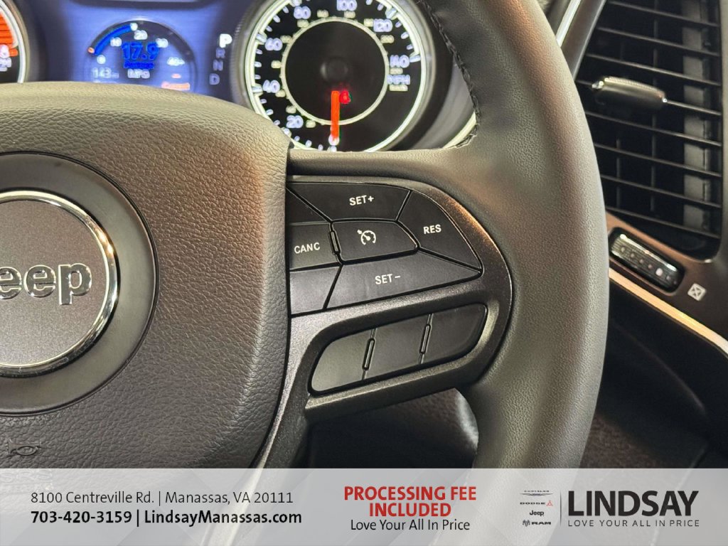 Used 2022 Jeep Cherokee Trailhawk w/ Premium Leather Package AWD/4WD image 29