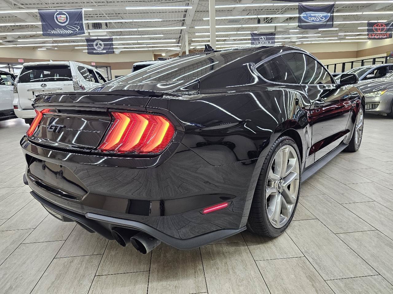 Used 2023 Ford Mustang GT Premium w/ Equipment Group 401A RWD image 7