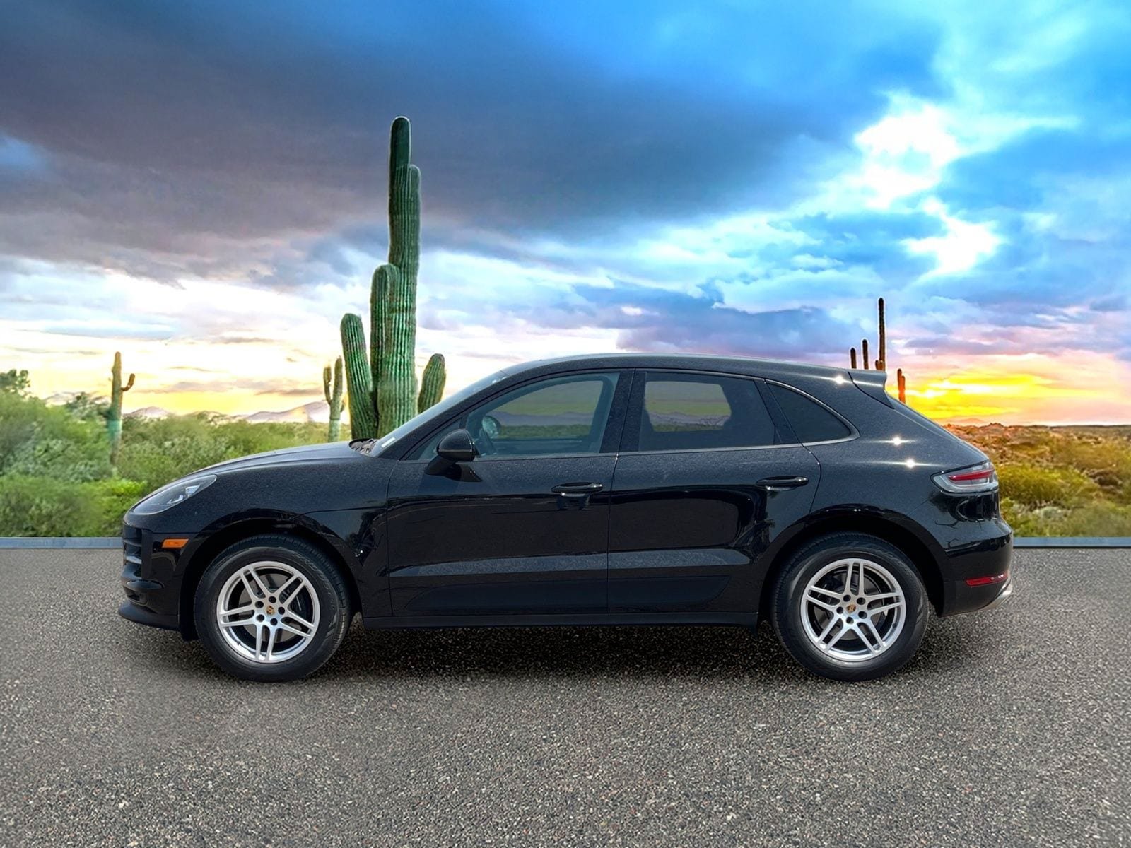 Used 2019 Porsche Macan AWD/4WD image 3