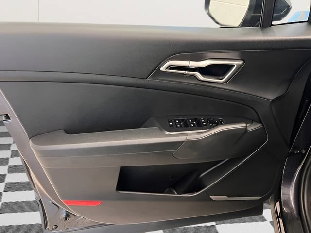 Used 2026 Kia Sportage LX AWD/4WD image 14