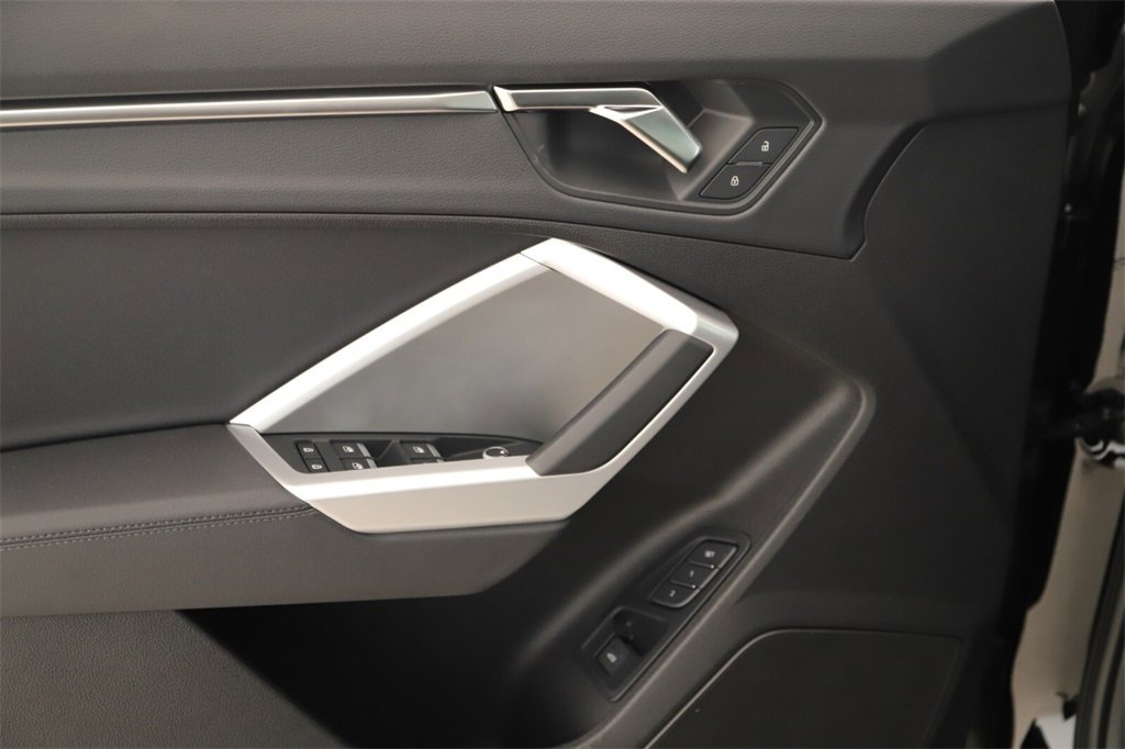 New 2025 Audi Q3 2.0T Premium image 23