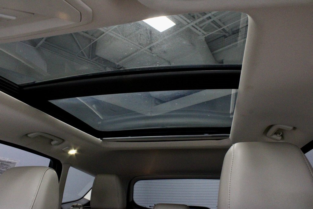 Used 2016 Ford Escape Titanium w/ Equipment Group 301A image 33