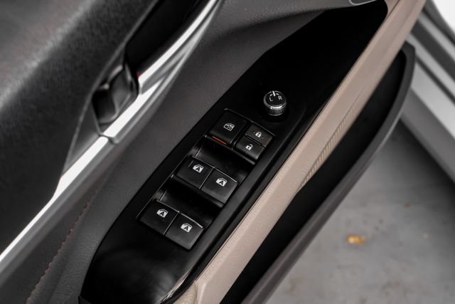 Used 2018 Toyota Camry XLE FWD image 46