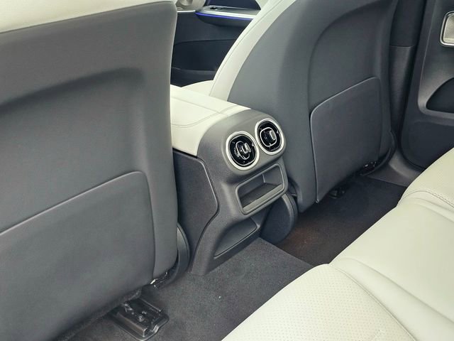 New 2026 Mercedes-Benz GLC 300 4MATIC image 23