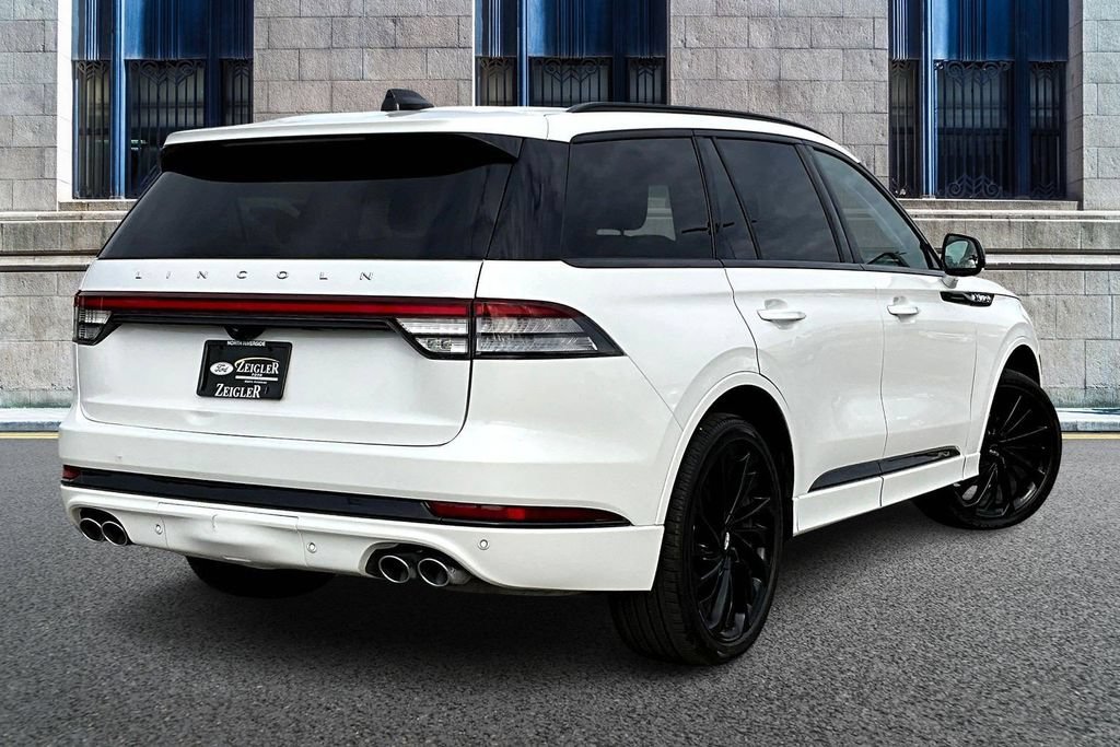 Used 2025 Lincoln Aviator Reserve w/ Jet Appearance Package AWD/4WD image 11