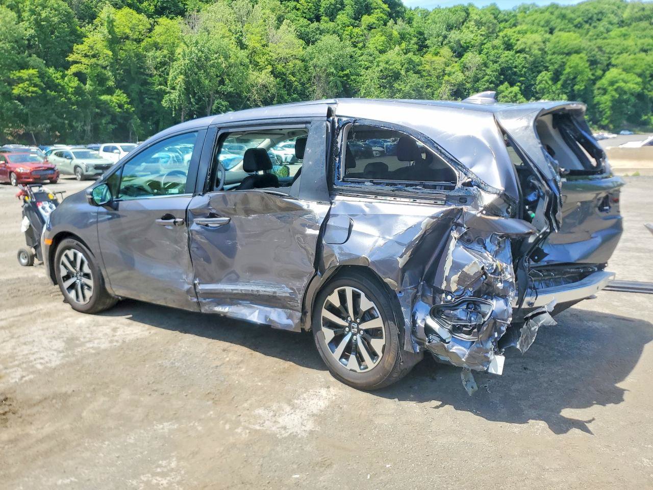 Used 2025 Honda Odyssey EX-L image 3