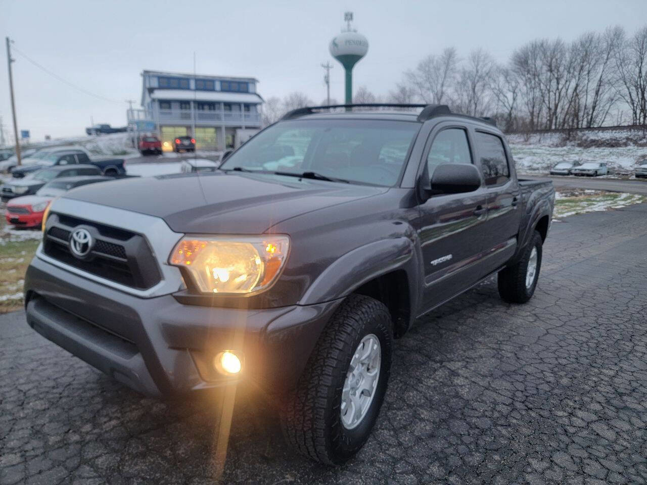 Used 2012 Toyota Tacoma 4x4 Double Cab image 3