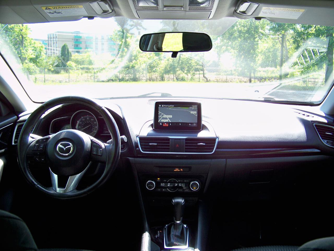 Used 2014 MAZDA MAZDA3 i Touring w/ Technology Package FWD image 18