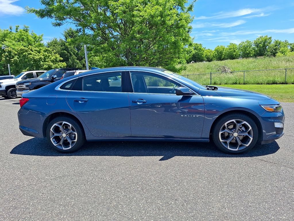 Used 2024 Chevrolet Malibu LT FWD image 5