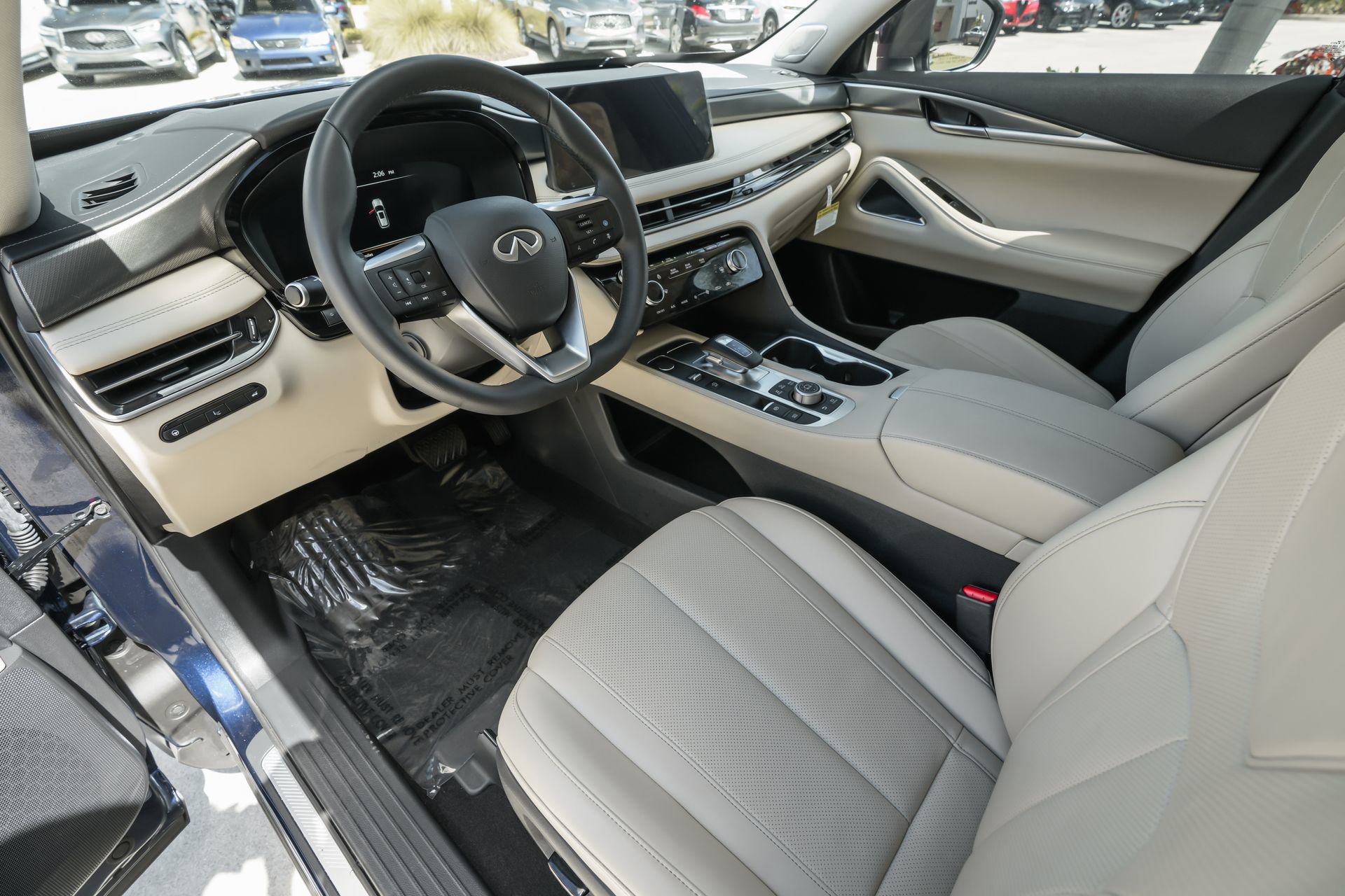 Used 2025 INFINITI QX60 Luxe w/ Vision Package image 5