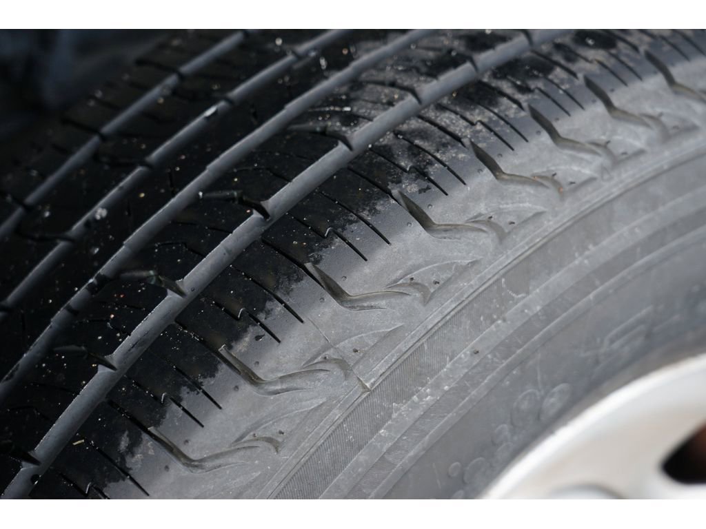 Used 2018 Chevrolet Express 2500 w/ Driver Convenience Package image 26