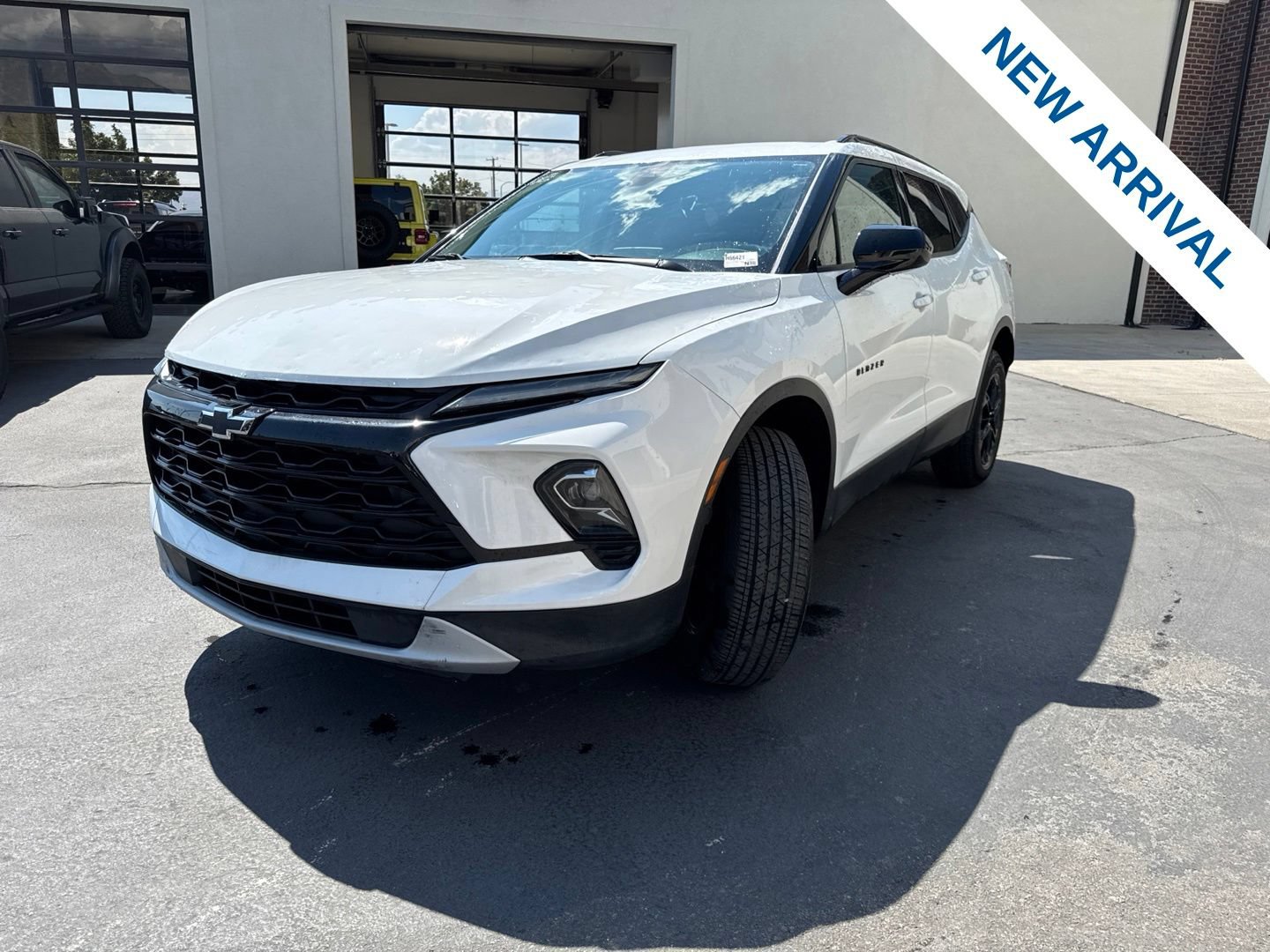 Used 2024 Chevrolet Blazer LT w/ Midnight/Sport Edition AWD/4WD image 3