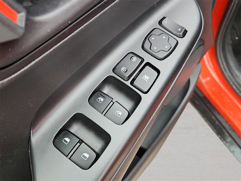 Used 2019 Hyundai Kona SEL image 26