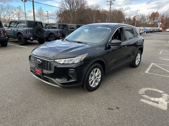 Used 2023 Ford Escape Active image 3