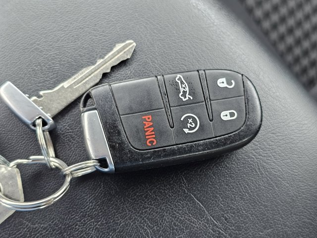 Used 2019 Dodge Challenger GT w/ Driver Convenience Group AWD/4WD image 33