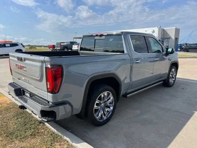 Used 2025 GMC Sierra 1500 Denali AWD/4WD image 6