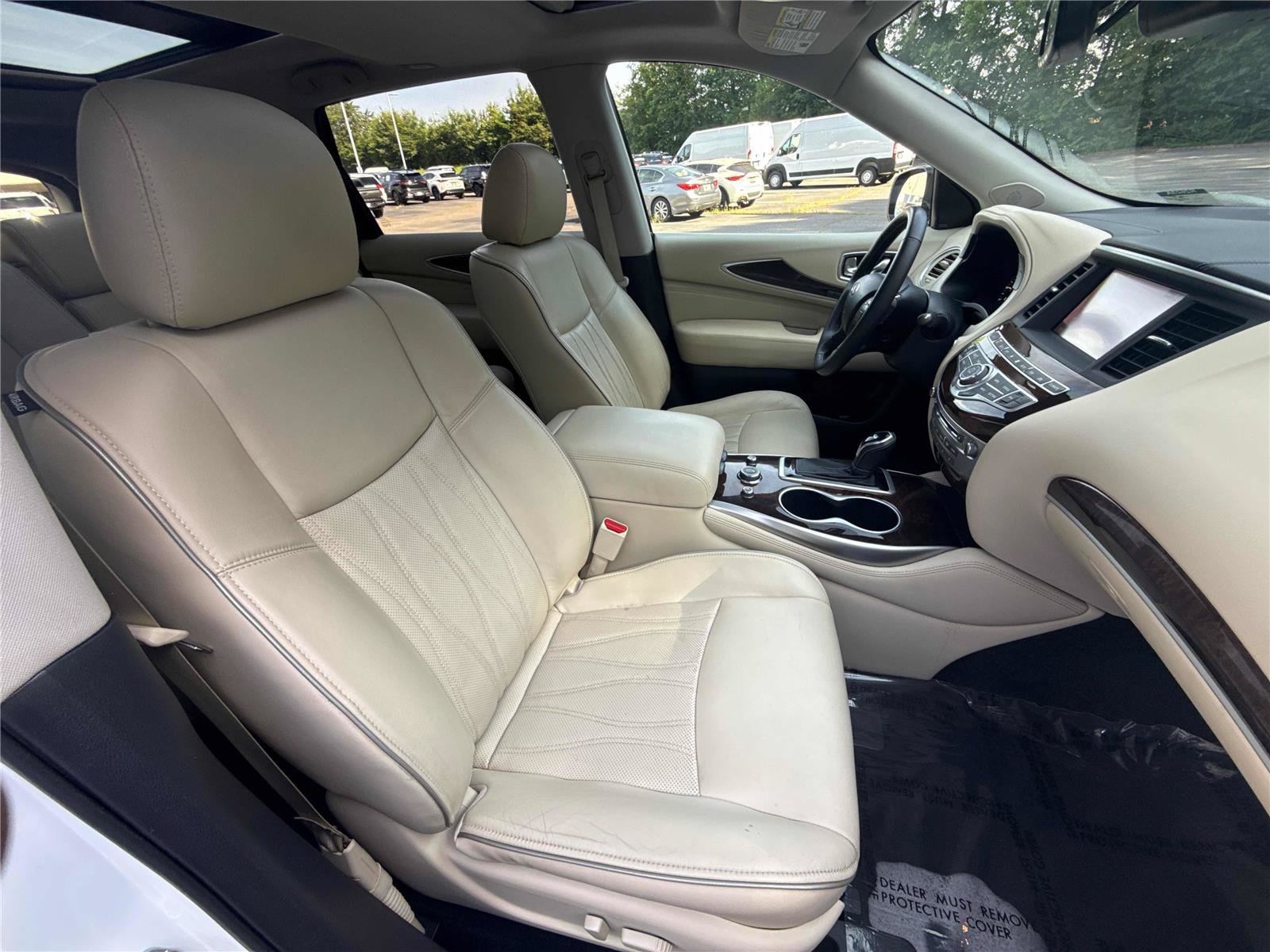 Used 2017 INFINITI QX60 Luxe w/ Deluxe Technology Package AWD/4WD image 27