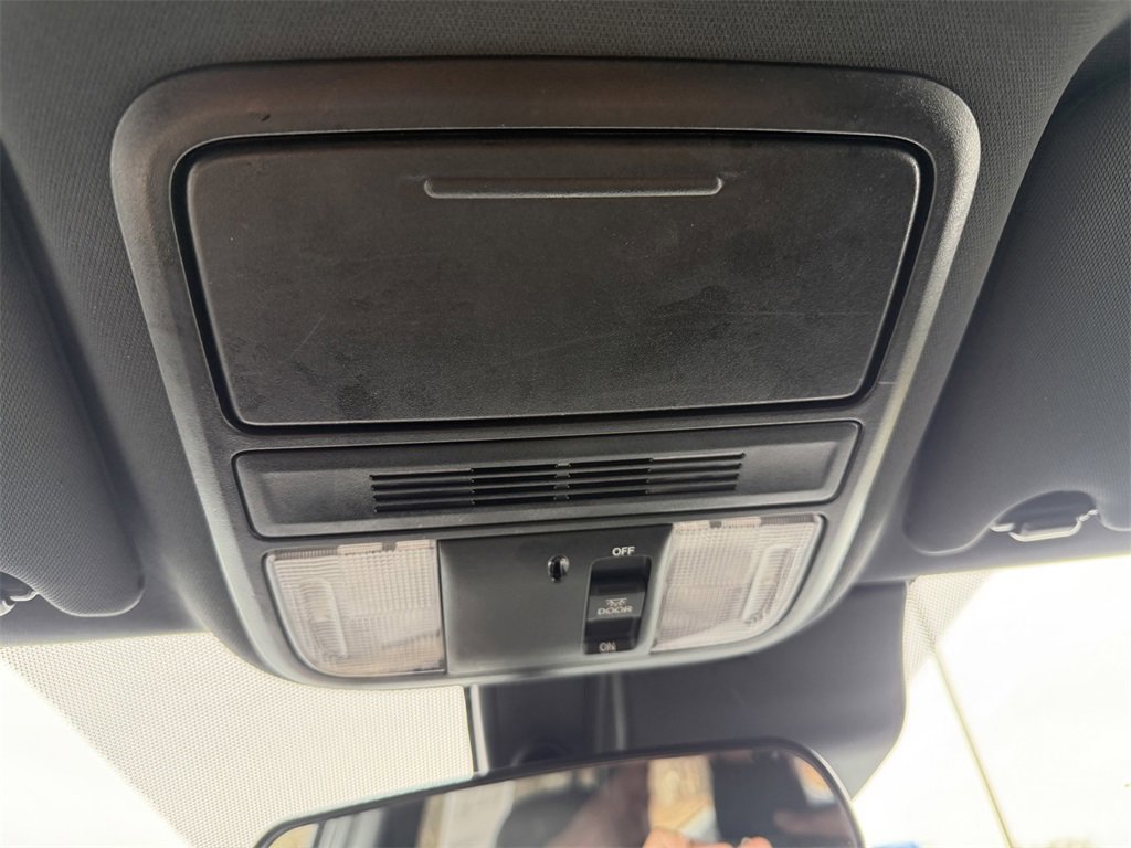 Used 2022 Honda Pilot Sport image 35