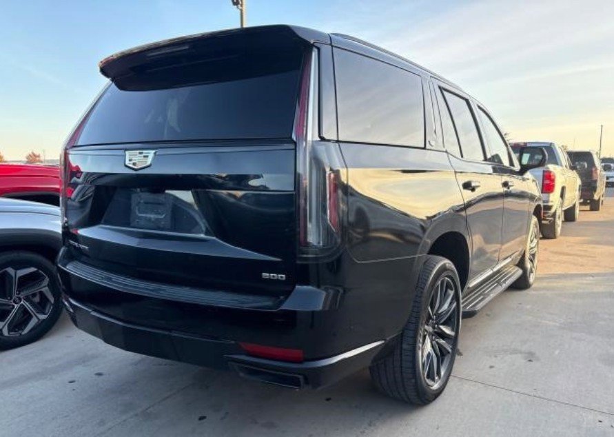 Used 2023 Cadillac Escalade Sport image 4