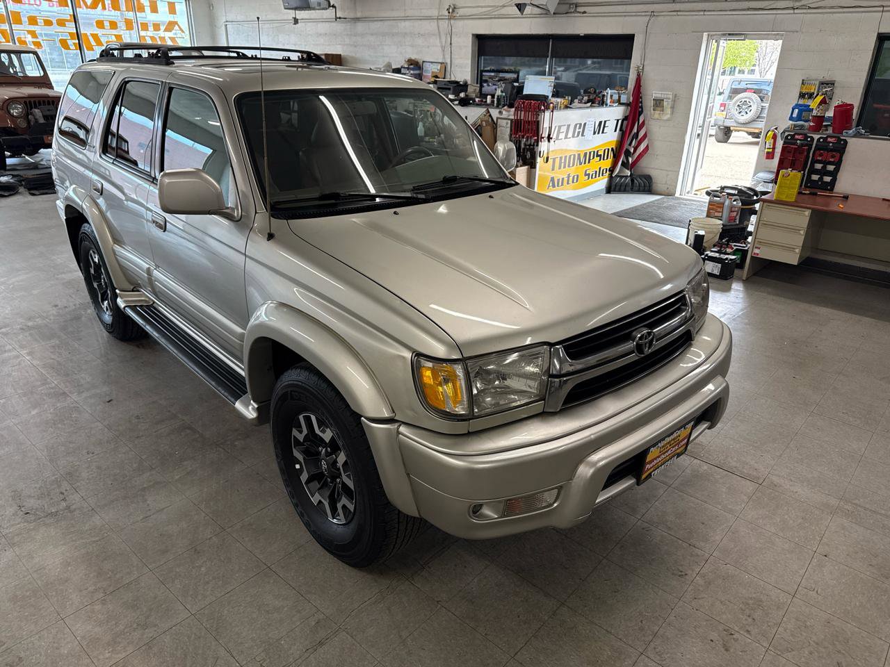Used 2001 Toyota 4Runner Limited image 98