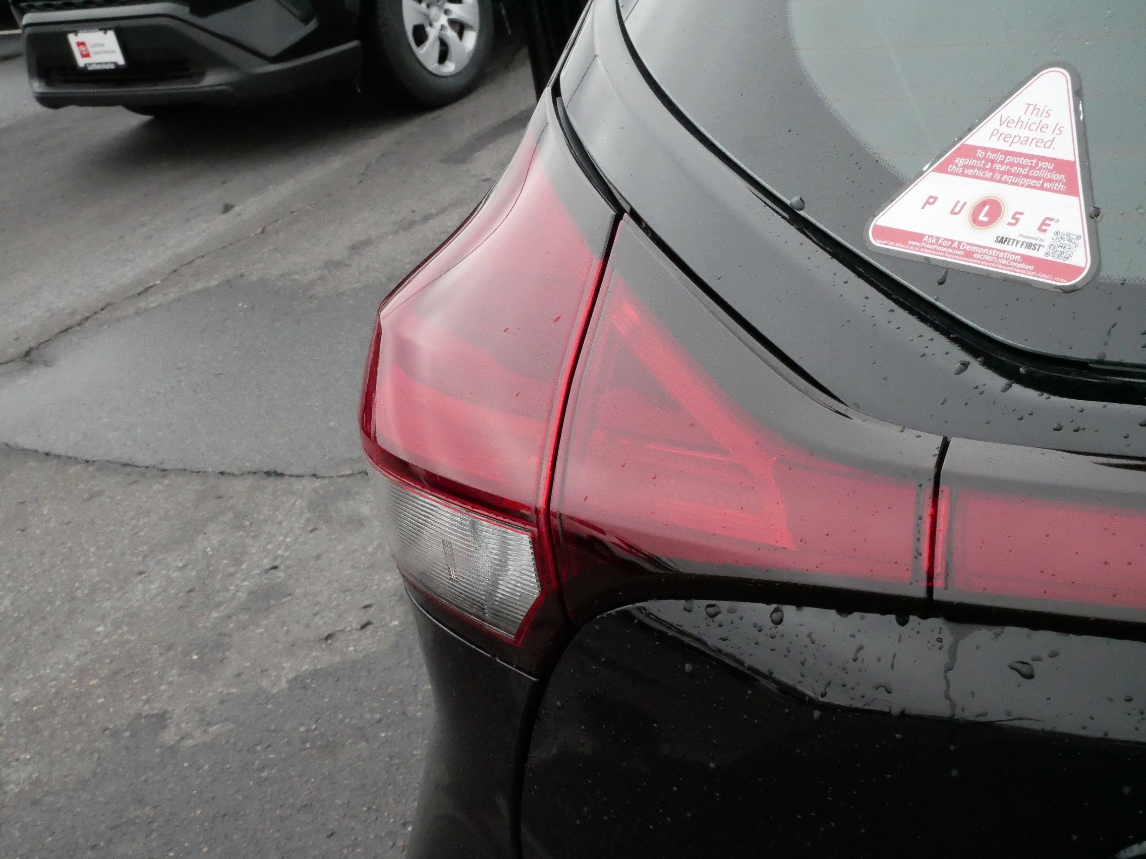 Used 2021 Nissan Kicks SR w/ SR Premium Package image 17