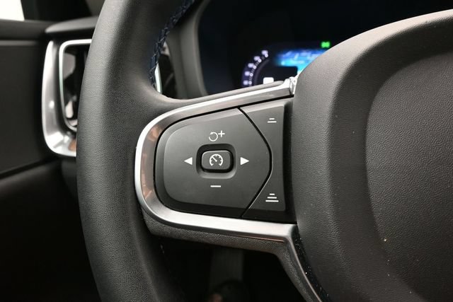 Used 2023 Volvo S60 B5 Core w/ Climate Package FWD image 24