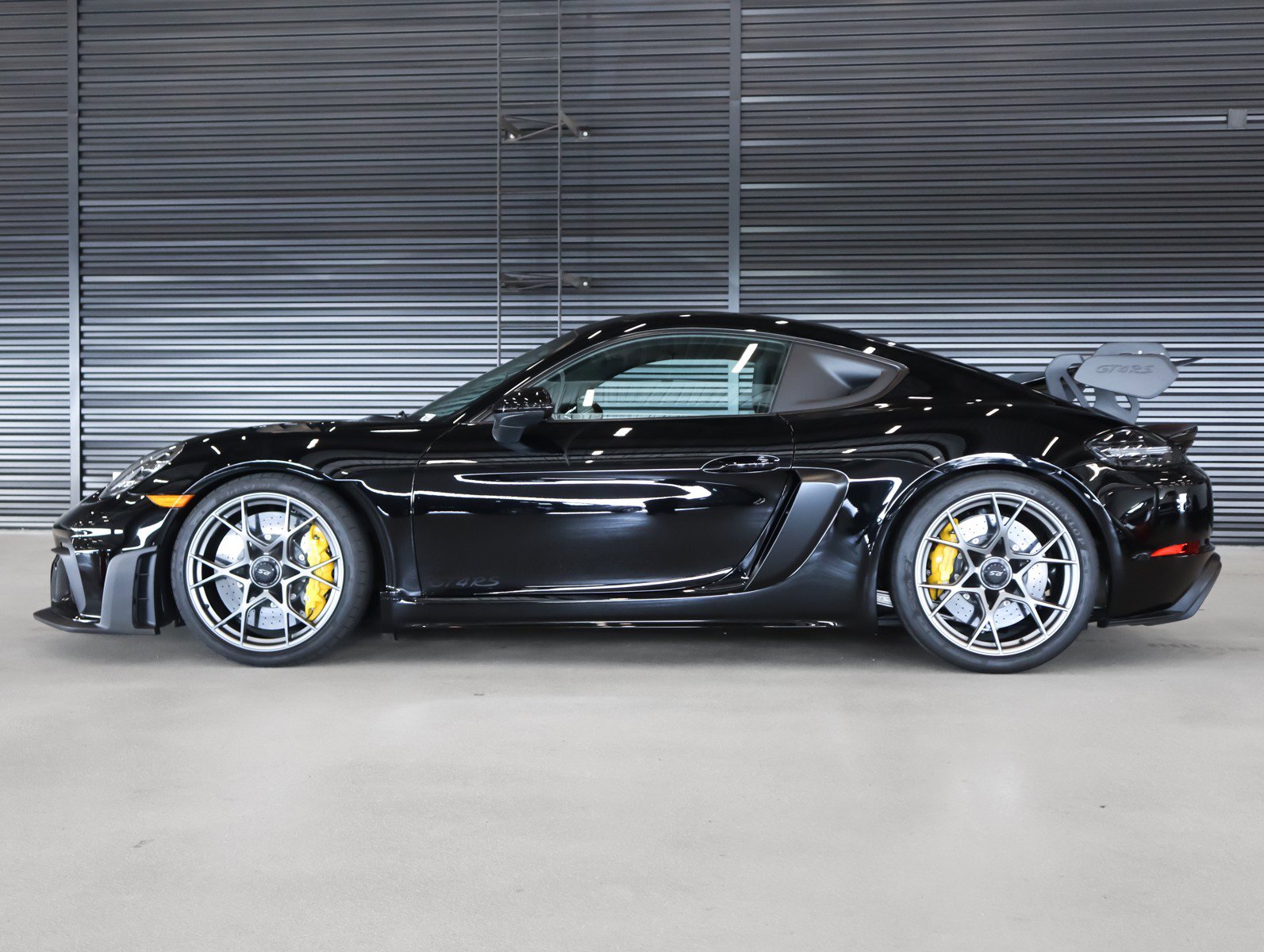 Certified 2024 Porsche 718 Cayman GT4 RS w/ Light Design Package RWD image 2