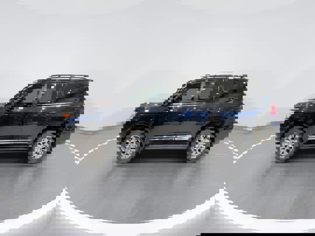 Used 2019 Toyota Land Cruiser image 5