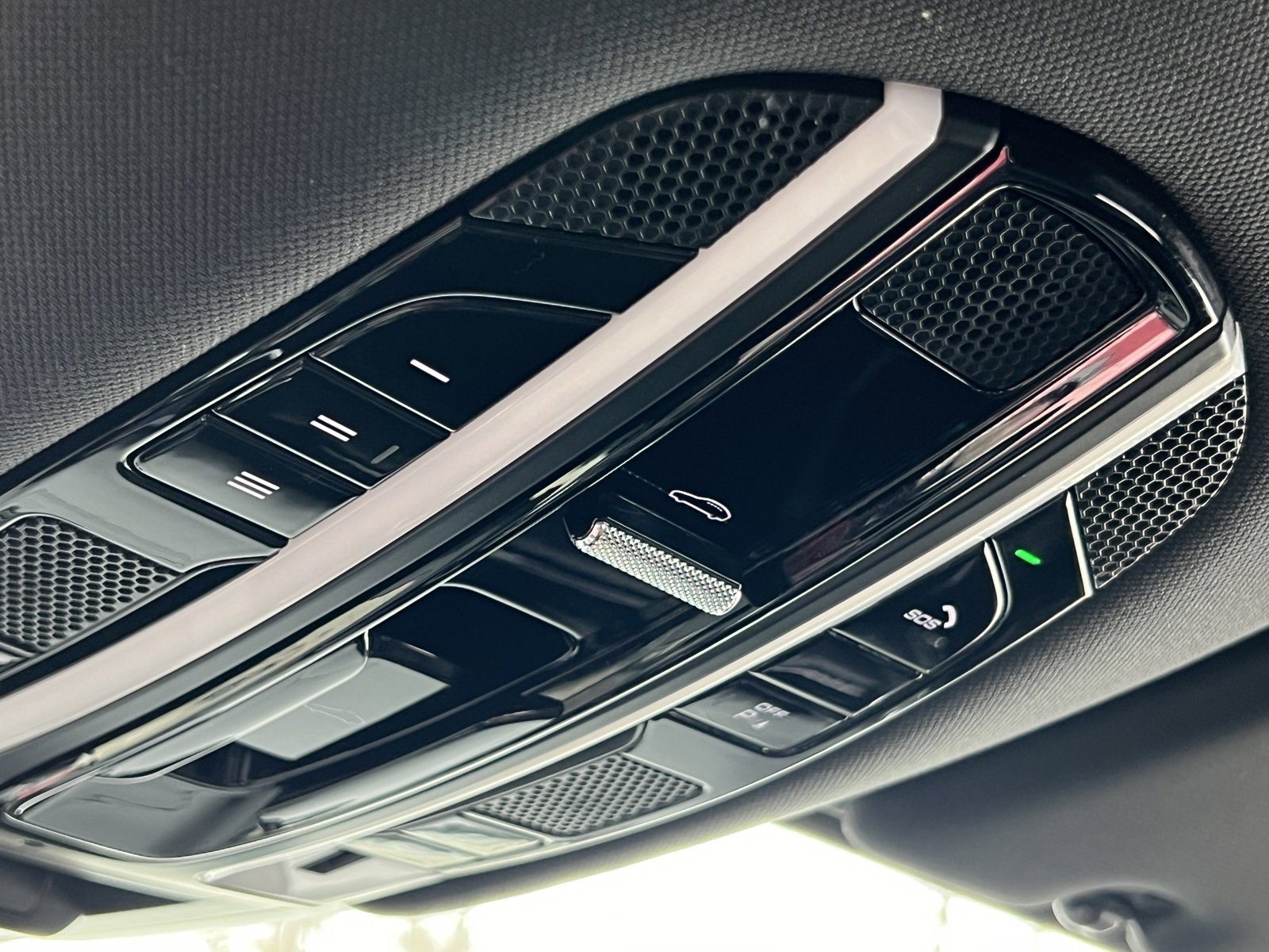 Certified 2023 Porsche Cayenne image 29