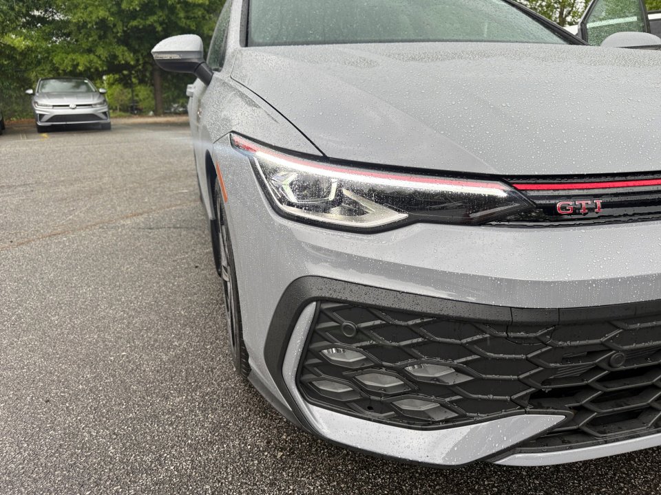 New 2026 Volkswagen GTI SE FWD image 24
