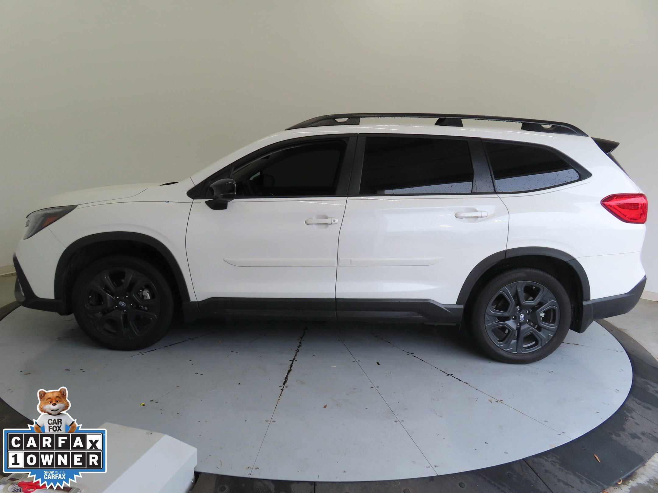 Used 2025 Subaru Ascent Onyx Edition image 9