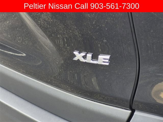 Used 2024 Toyota RAV4 XLE FWD image 8