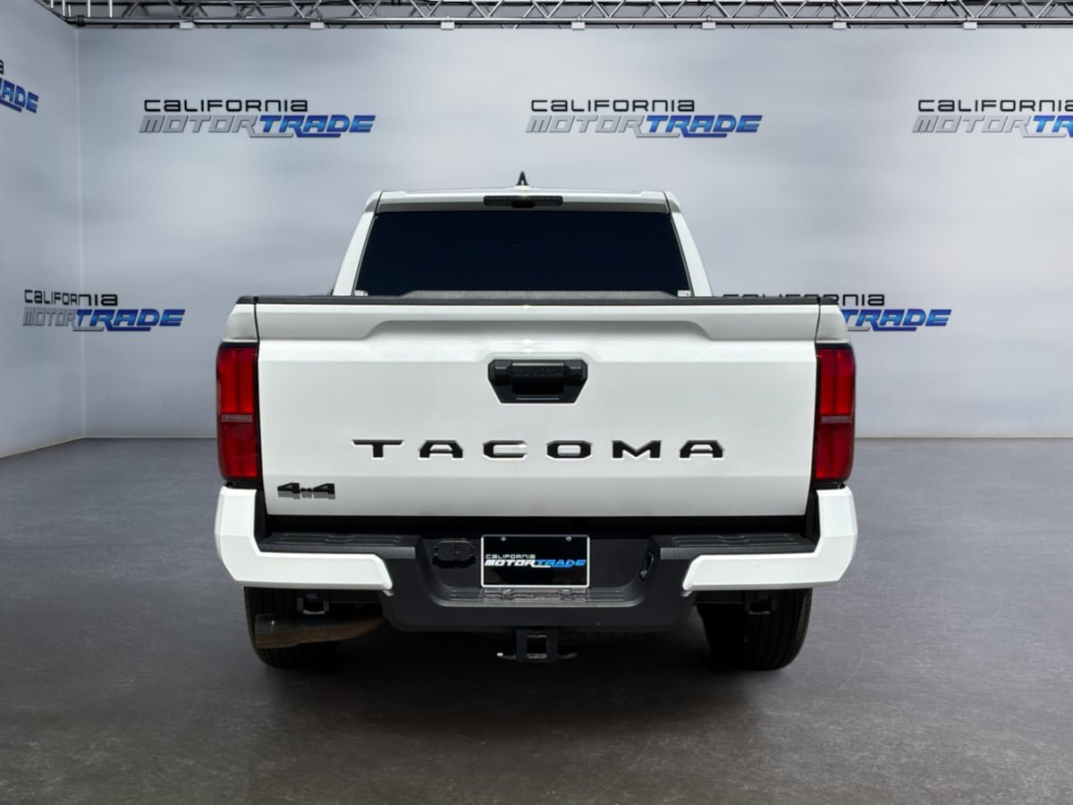 Used 2025 Toyota Tacoma TRD Sport AWD/4WD image 6