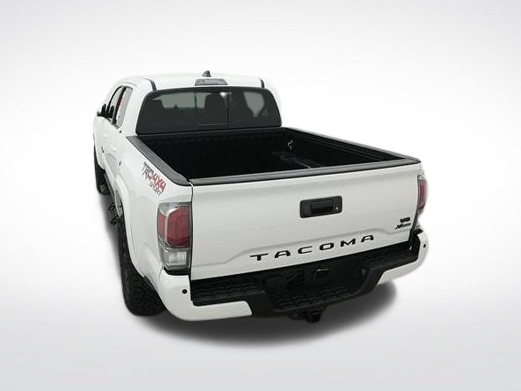 Used 2022 Toyota Tacoma TRD Sport w/ Technology Package AWD/4WD image 8