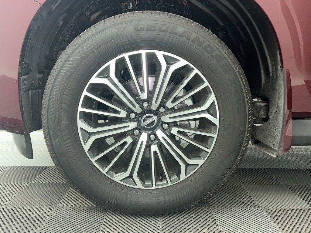 New 2025 Nissan Armada SL w/ Captain's Chari Seat Package image 13