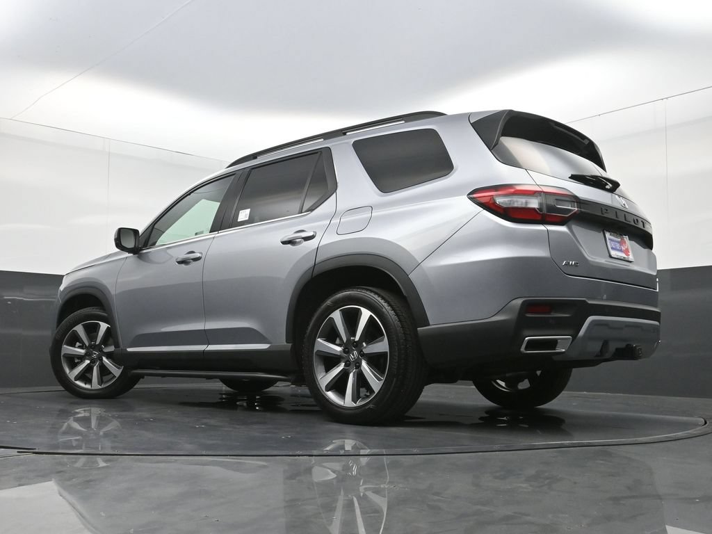 Used 2024 Honda Pilot Elite image 32