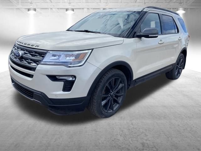 Used 2018 Ford Explorer XLT w/ XLT Appearance Package AWD/4WD image 14