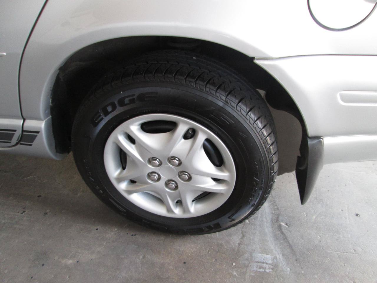 Used 2000 Dodge Stratus SE FWD image 35
