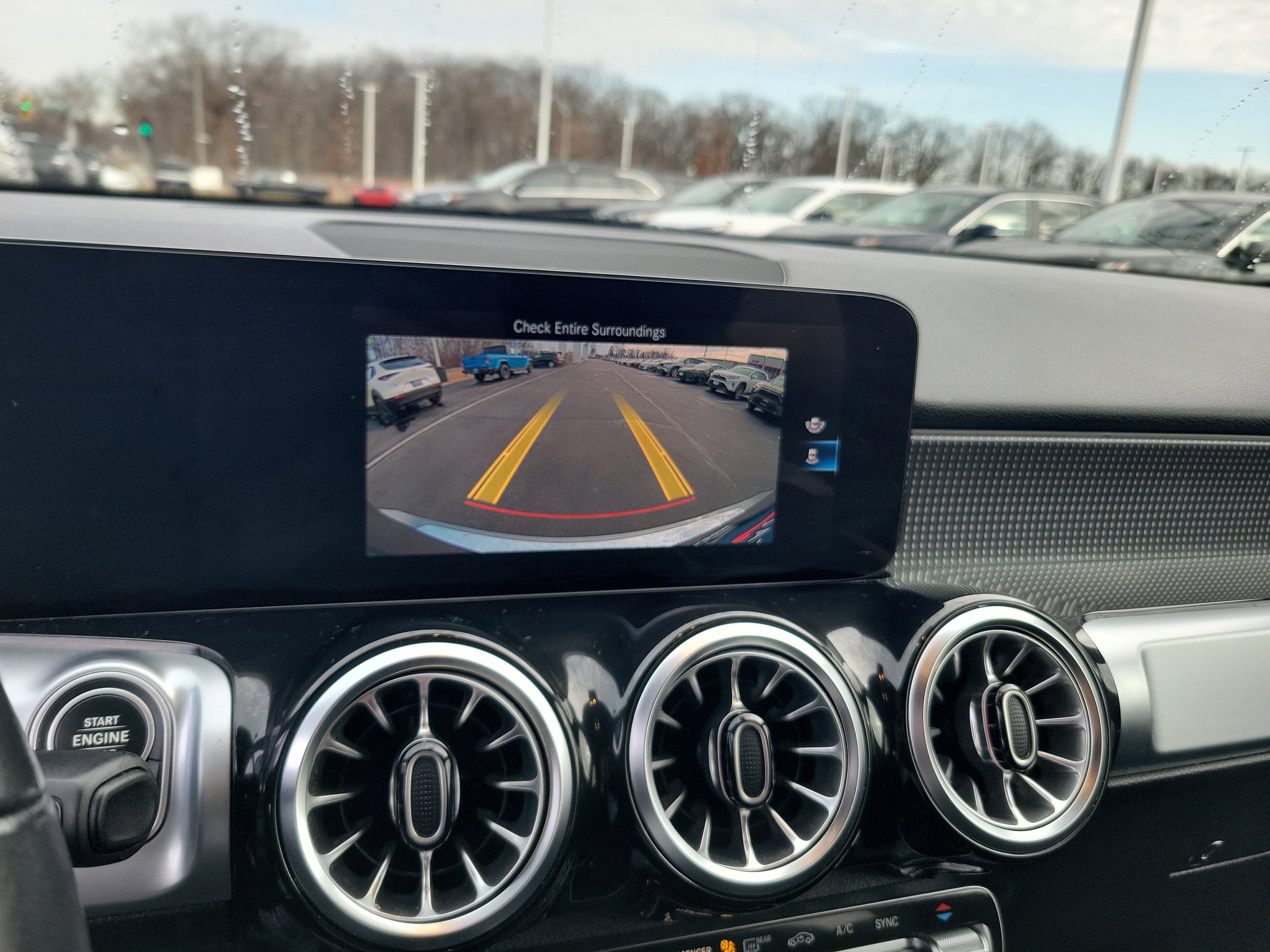 Used 2022 Mercedes-Benz GLB 250 4MATIC image 14